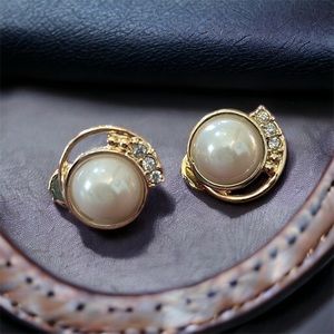 VINTAGE HMN FAUX PEARL BEADED GOLD TONE CLIP ON EARRINGS
